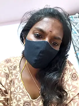 Snapshot of Honey_rosetamil chatting on 02-13-26, 08:27 Honey rosetamil online show from 02-13-26, 08:27