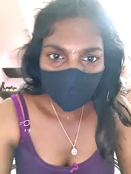 Snapshot of Honey_rosetamil chatting on 02-15-26, 07:21 Honey rosetamil online show from 02-15-26, 07:21