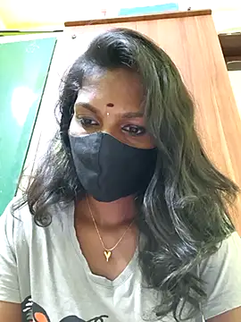 Snapshot of Honey_rosetamil chatting on 02-25-26, 07:01 Honey rosetamil online show from 02-25-26, 07:01