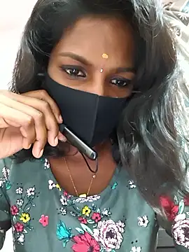 Snapshot of Honey_rosetamil chatting on 05-20-26, 02:23 Honey rosetamil online show from 05-20-26, 02:23