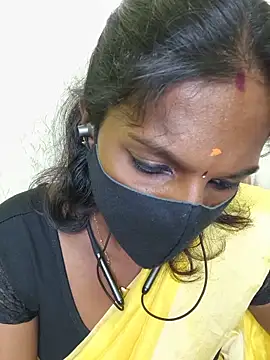 Snapshot of Honey_rosetamil chatting on 06-20-26, 07:44 Honey rosetamil online show from 06-20-26, 07:44
