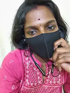 Snapshot of Honey_rosetamil chatting on 07-02-26, 03:29 Honey rosetamil online show from 07-02-26, 03:29