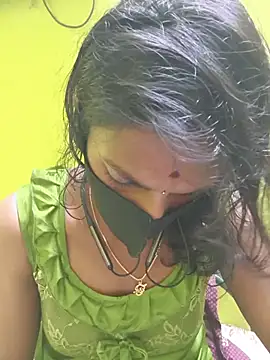 Snapshot of Honey_rosetamil chatting on 07-12-26, 12:01 Honey rosetamil online show from 07-12-26, 12:01