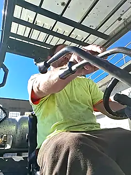 lildhot online show from 10-31-25, 07:59