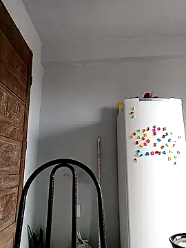 Snapshot of indiazinhabella27 chatting on 10-31-25, 11:22 indiazinhabella27 online show from 10-31-25, 11:22