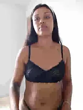 Snapshot of indiazinhabella27 chatting on 02-21-26, 03:24 indiazinhabella27 online show from 02-21-26, 03:24