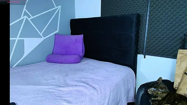 karlamoon23 online show from 03-11-26, 08:37