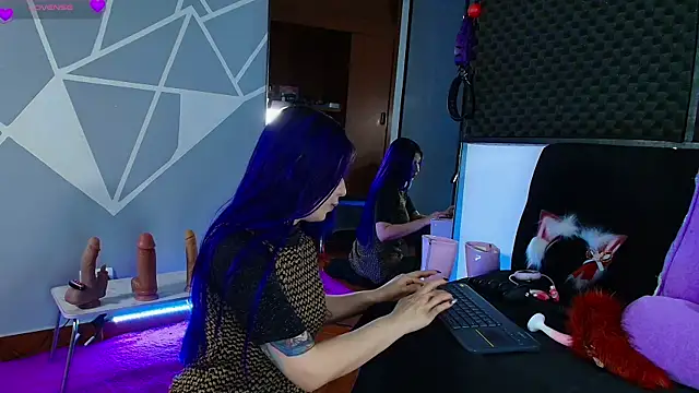 karlamoon23 online show from 06-20-26, 03:59