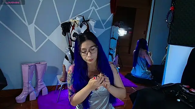 karlamoon23 online show from 06-26-26, 11:36