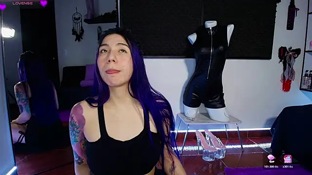 karlamoon23 online show from 07-31-26, 11:26