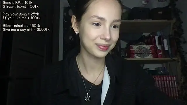 Yuna5343 online show from 06-01-26, 07:26