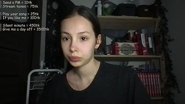 Yuna5343 online show from 06-15-26, 07:16