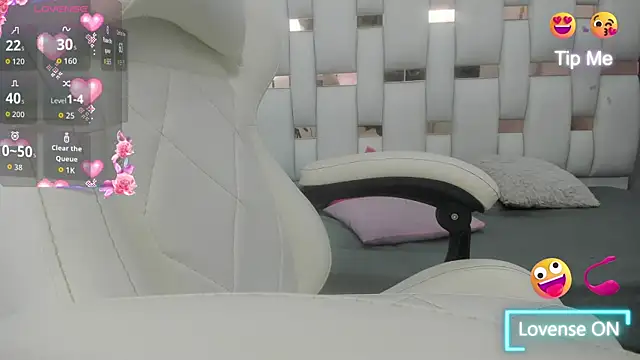 Snapshot of Katalina_red chatting on 09-09-25, 07:35 Katalina red online show from 09-09-25, 07:35