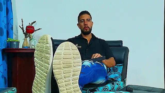 DaveSoldier online show from 10-15-25, 04:23