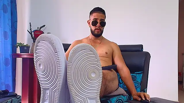 DaveSoldier online show from 10-19-25, 02:40