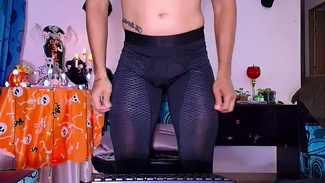 DaveSoldier online show from 11-21-25, 04:33