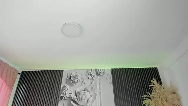 ShaniaDaniels online show from 04-06-26, 08:43