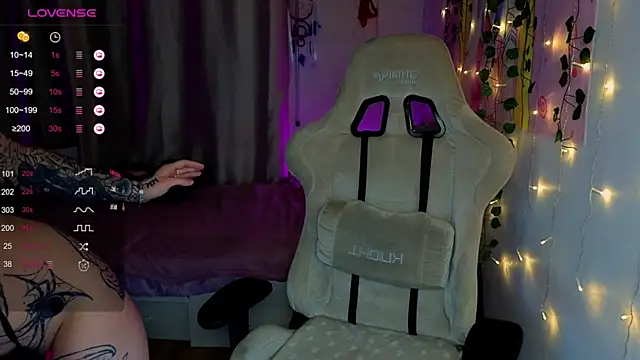 Snapshot of bunnykellyyy chatting on 02-18-26, 06:26 bunnykellyyy online show from 02-18-26, 06:26