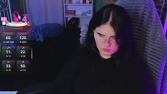 Snapshot of Dark_Shine chatting on 11-16-25, 10:21 Dark Shine online show from 11-16-25, 10:21