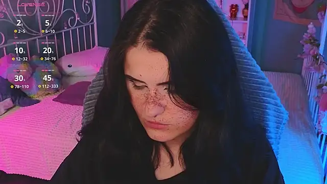 Snapshot of Dark_Shine chatting on 11-25-25, 05:51 Dark Shine online show from 11-25-25, 05:51