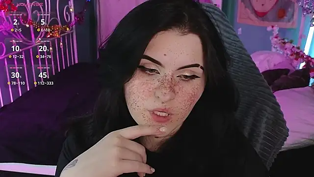 Snapshot of Dark_Shine chatting on 12-22-25, 08:50 Dark Shine online show from 12-22-25, 08:50