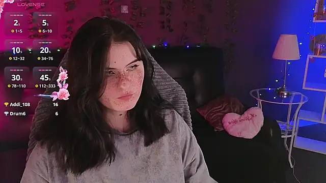 Snapshot of Dark_Shine chatting on 01-13-26, 08:14 Dark Shine online show from 01-13-26, 08:14