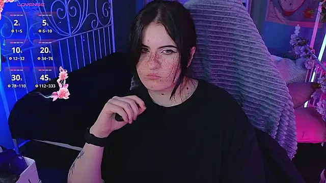 Snapshot of Dark_Shine chatting on 01-16-26, 08:35 Dark Shine online show from 01-16-26, 08:35