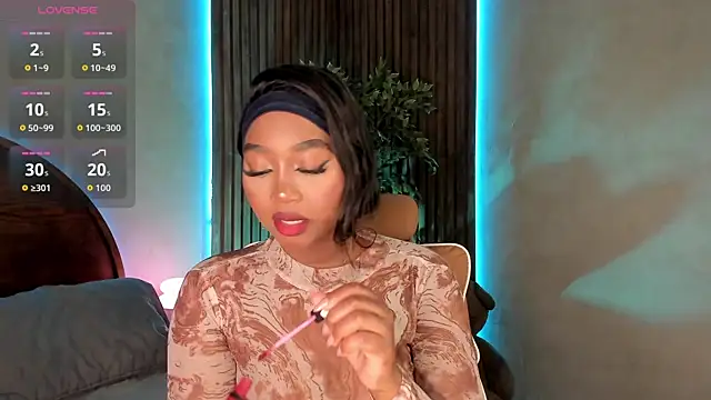 alisonn moon online show from 10-29-25, 10:22