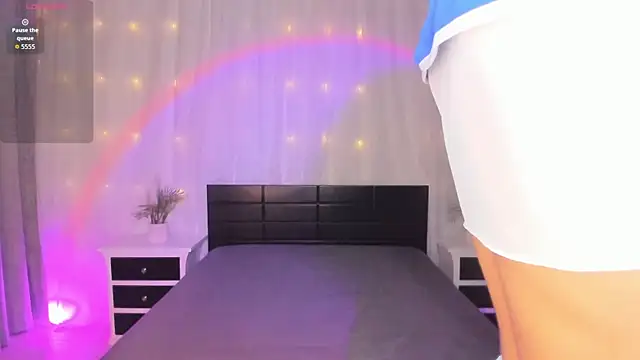 Evolet Bee online show from 12-17-25, 11:38