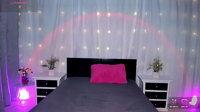 Evolet Bee online show from 07-14-26, 11:38