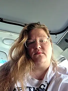 Love86Emily online show from 05-05-26, 01:19