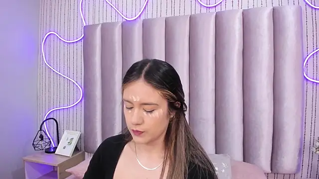 SamanthaPeachss online show from 11-26-25, 12:06