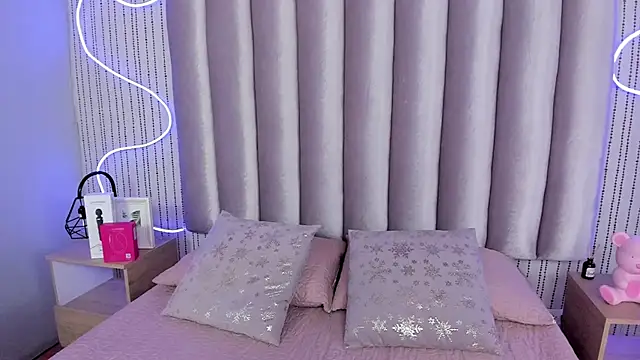 SamanthaPeachss online show from 01-14-26, 12:33