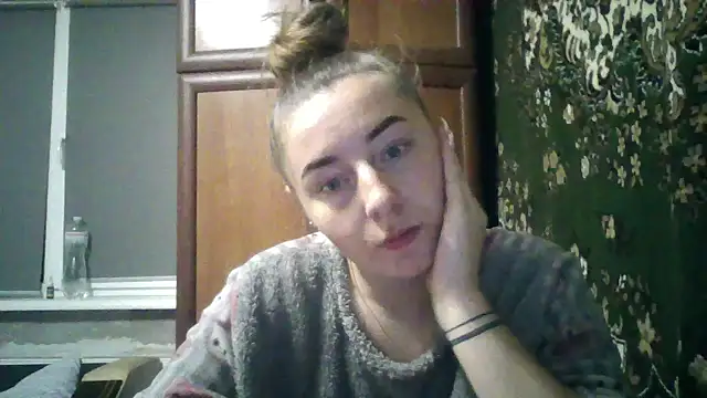 Kitten36 online show from 10-19-25, 03:56