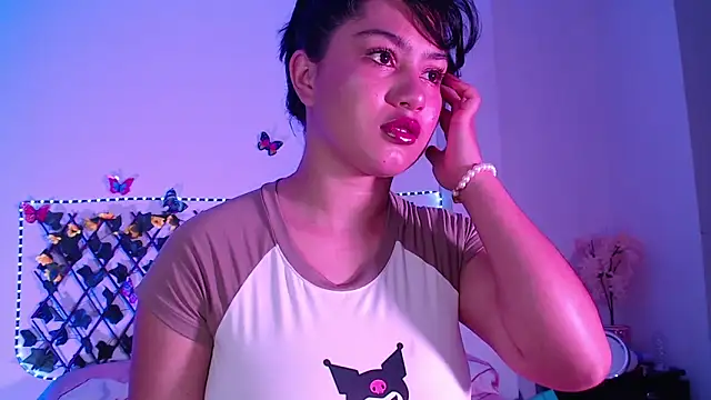 Snapshot of daisy_girll chatting on 09-23-25, 02:09 daisy girll online show from 09-23-25, 02:09
