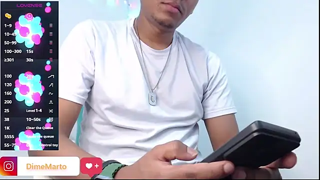 Snapshot of mike_black_22 chatting on 06-02-26, 02:19 mike black 22 online show from 06-02-26, 02:19