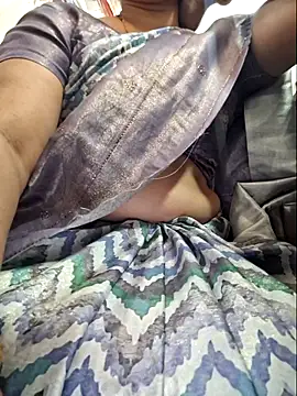 indianhotwife639 online show from 04-12-26, 06:40