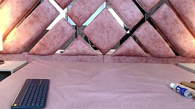 SkarlettAry online show from 11-13-25, 02:49