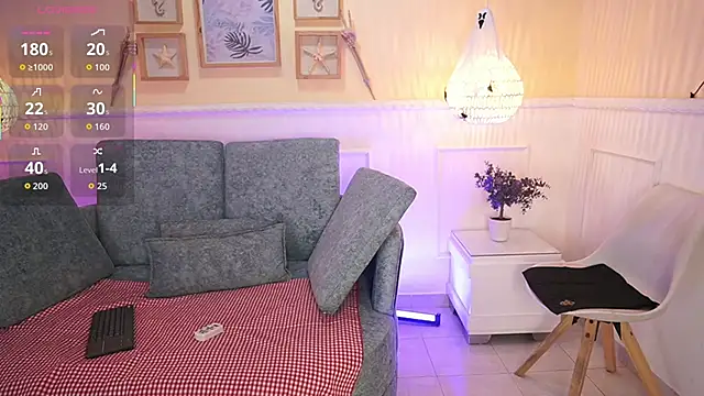 LoonaNyx online show from 10-13-25, 11:32