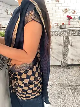 Shalu G online show from 01-12-26, 06:18