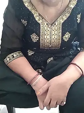 Snapshot of Diya-Sharmaa chatting on 09-27-25, 05:45 Diya-Sharmaa online show from 09-27-25, 05:45