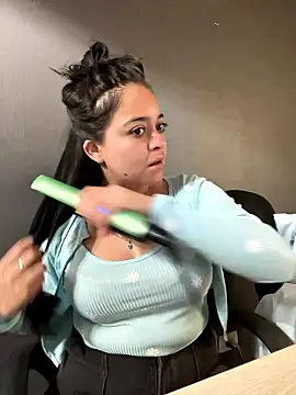 Snapshot of Emily_Rivers_ chatting on 02-03-26, 01:38 Emily Rivers online show from 02-03-26, 01:38