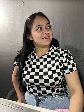 Snapshot of Emily_Rivers_ chatting on 02-16-26, 01:51 Emily Rivers online show from 02-16-26, 01:51