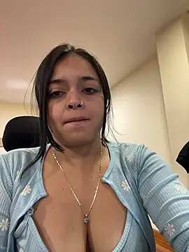 Snapshot of Emily_Rivers_ chatting on 03-02-26, 01:18 Emily Rivers online show from 03-02-26, 01:18