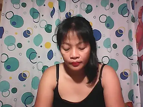 HottyElle online show from 12-16-25, 05:23