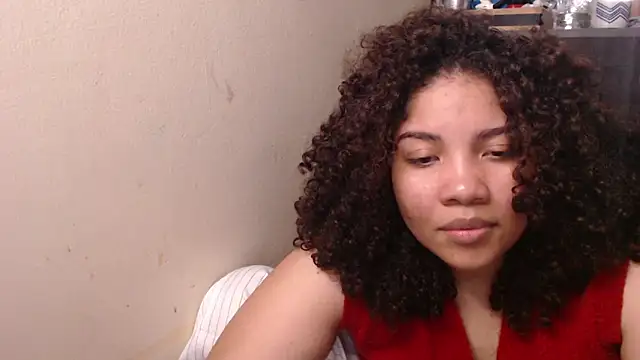 madelene online show from 11-12-25, 05:08