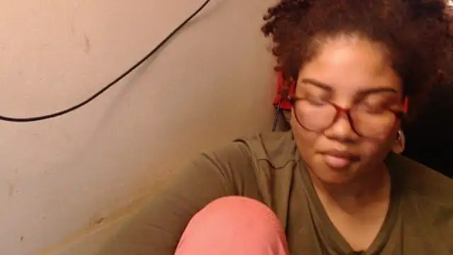 Snapshot of madelene chatting on 02-28-26, 03:51 madelene online show from 02-28-26, 03:51