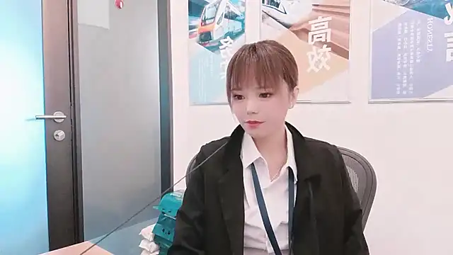 Snapshot of KKMM168 chatting on 09-18-25, 03:52 KKMM168 online show from 09-18-25, 03:52