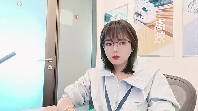 Snapshot of KKMM168 chatting on 10-23-25, 04:56 KKMM168 online show from 10-23-25, 04:56