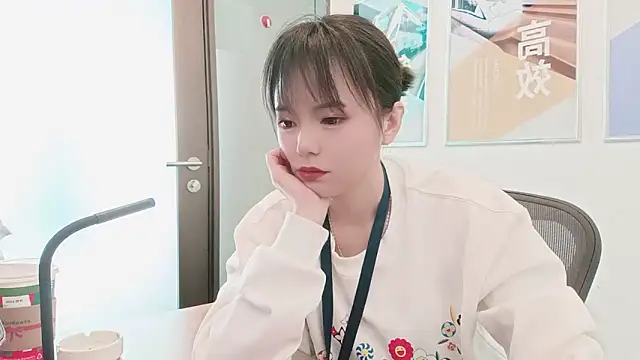 Snapshot of KKMM168 chatting on 11-10-25, 07:18 KKMM168 online show from 11-10-25, 07:18